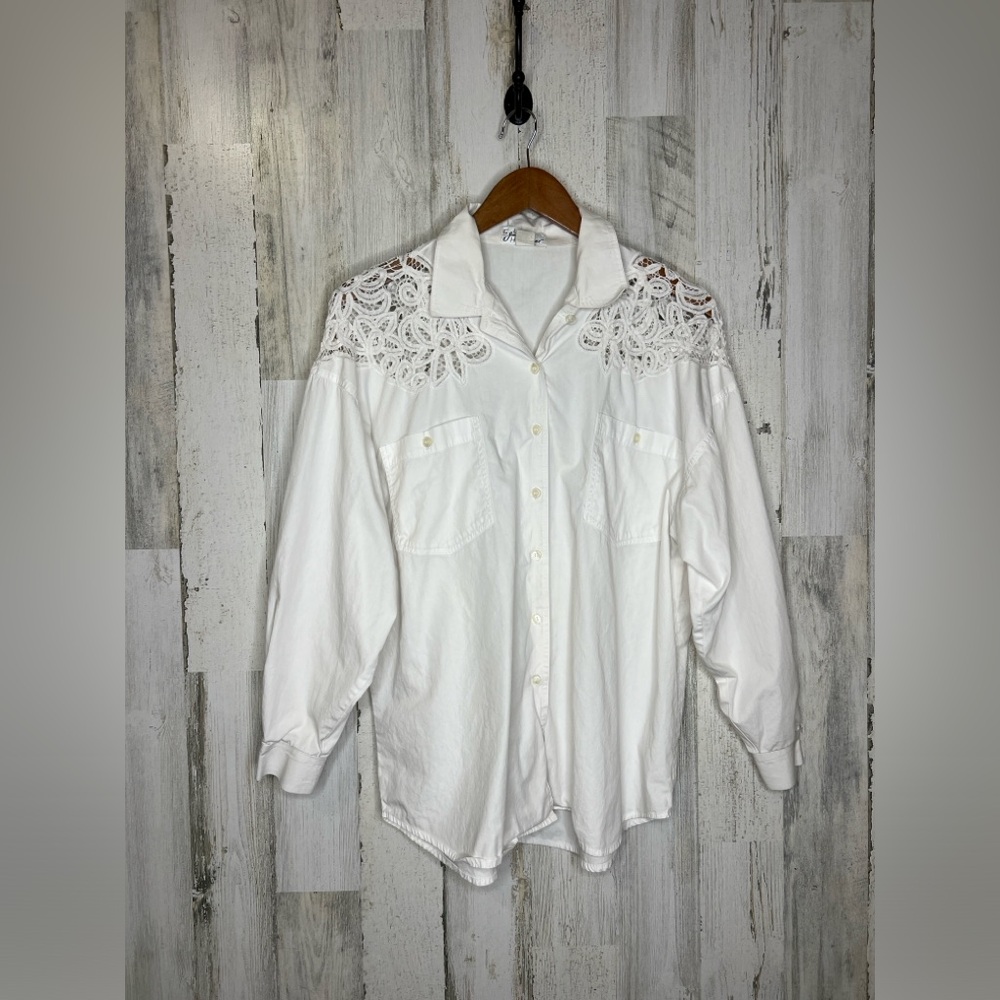 Jennifer Eden Women's Vintage Lace Shoulder Button Front Top White Size Large